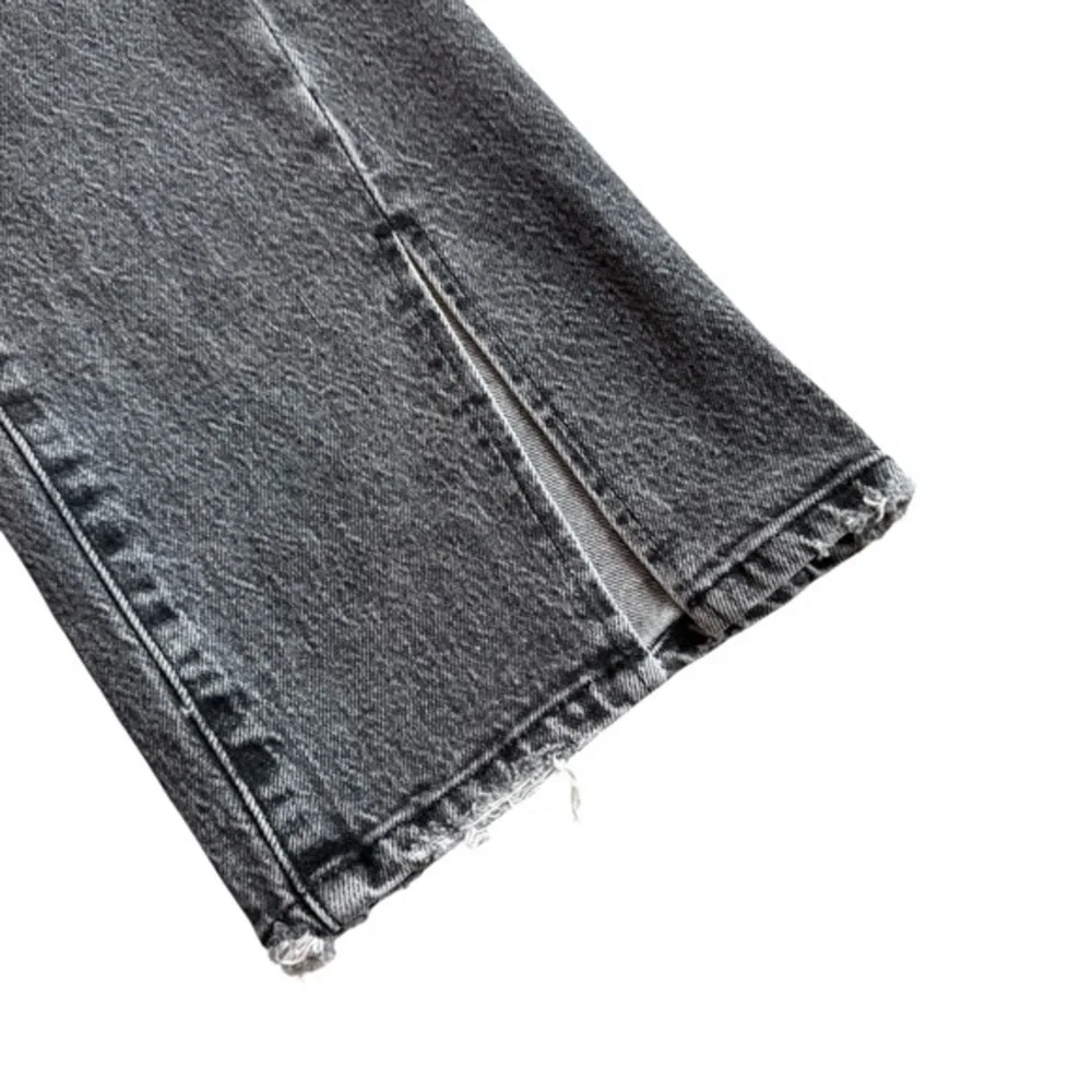 Good American Size 10/30 Curvy Twist Straight Leg Jeans Washed Black Split Hem‎